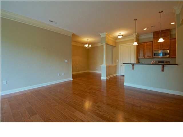 200 River Landing Dr #D108, Charleston, SC 29492