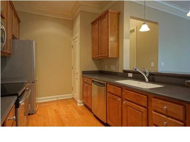 200 River Landing Dr #D108, Charleston, SC 29492