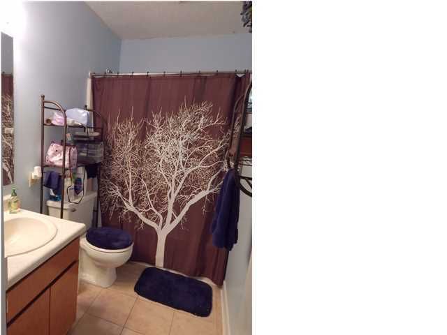 40 Bee St #114, Charleston, SC 29403