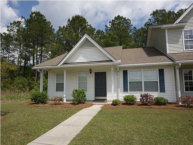 561 Truman Dr, Goose Creek, SC 29445
