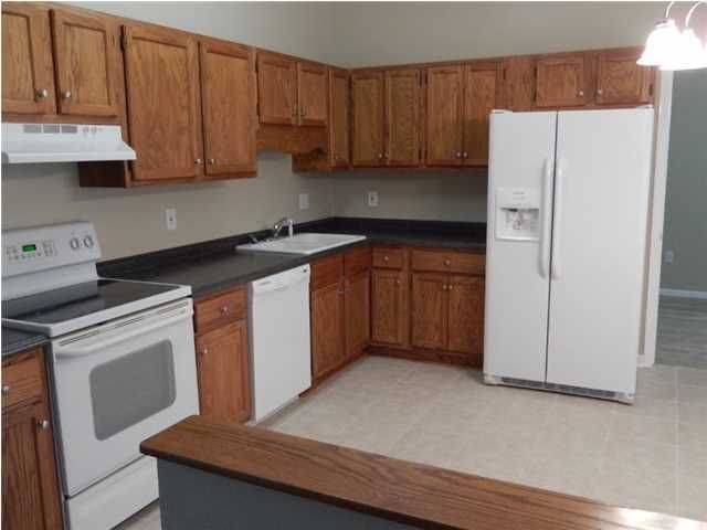 130 Robert Dr, Ladson, SC 29456