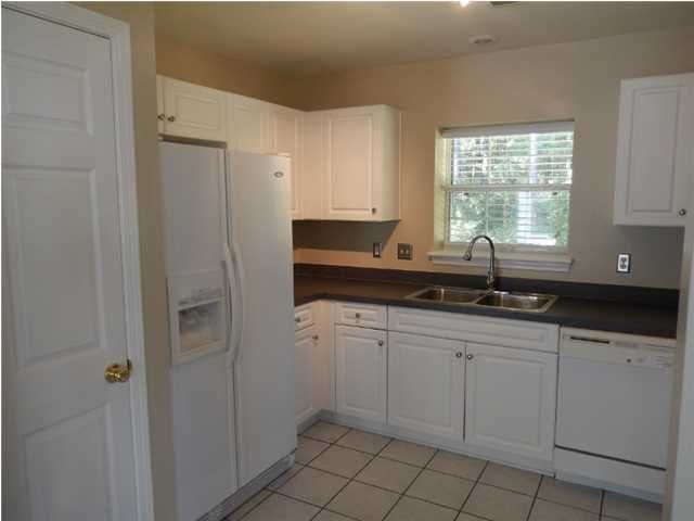 1204 Island Club Dr, Charleston, SC 29492