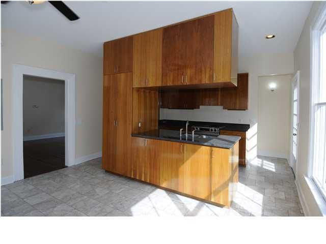 109 Fishburne St, Charleston, SC 29403