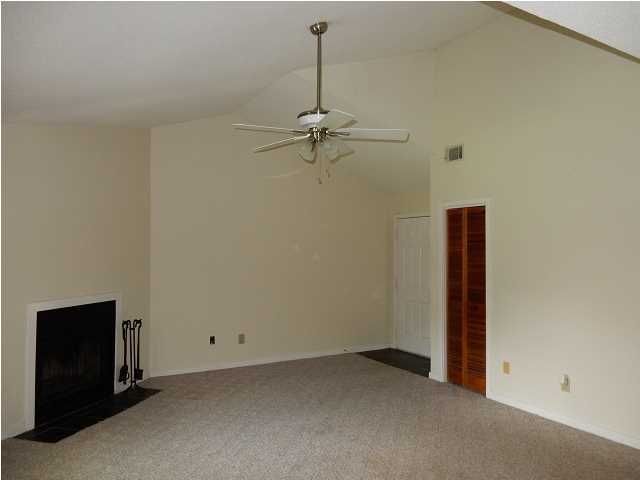 7950 Timbercreek Ln #F, North Charleston, SC 29418