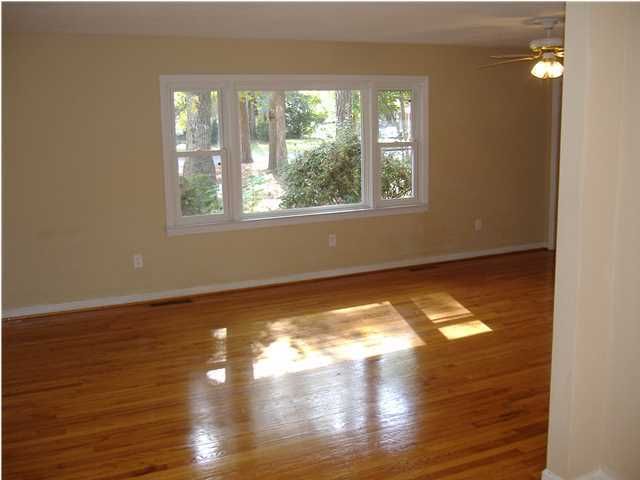319 Ashley Ave, Summerville, SC 29485