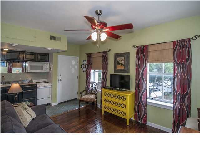 54 Wentworth St #9, Charleston, SC 29401