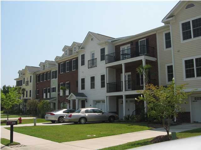 204 Etiwan Pointe Dr, Mount Pleasant, SC 29464