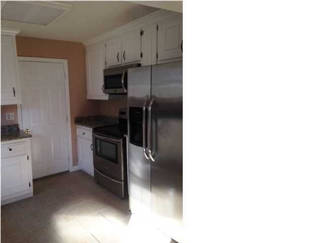 113 Coachman Ln, Summerville, SC 29483