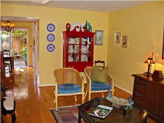 12 George St #A4, Charleston, SC 29401