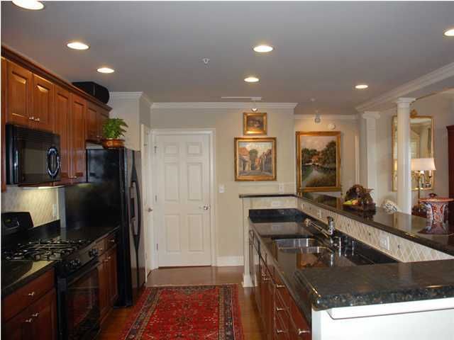 498 Albemarle Rd #504, Charleston, SC 29407