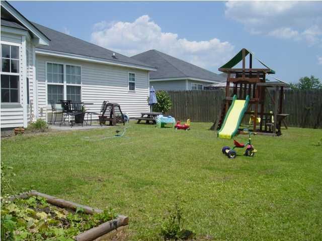 5052 Westview St, Charleston, SC 29418