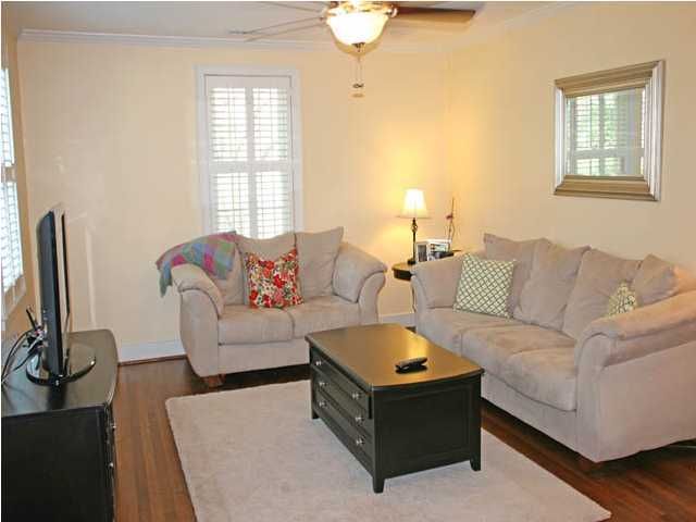 32 Lyttleton St, Charleston, SC 29407