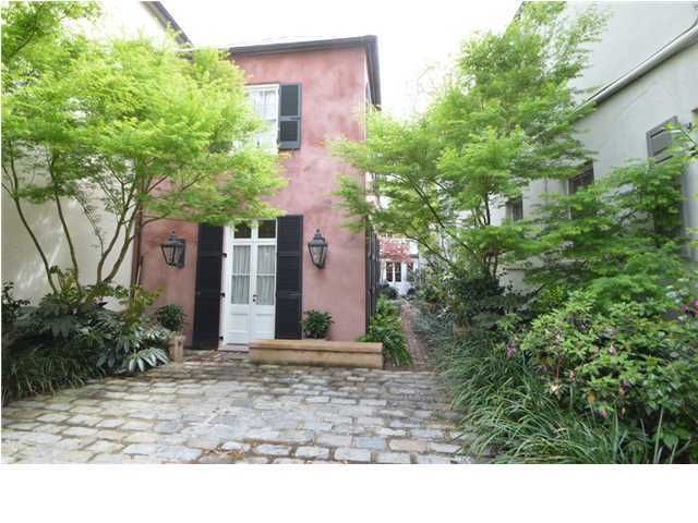 7 Elliott St, Charleston, SC 29401