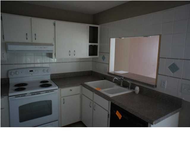 6241 Rolling Fork Rd #E, North Charleston, SC 29406