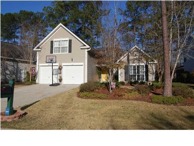 542 Pointe Of Oaks Dr, Summerville, SC 29485