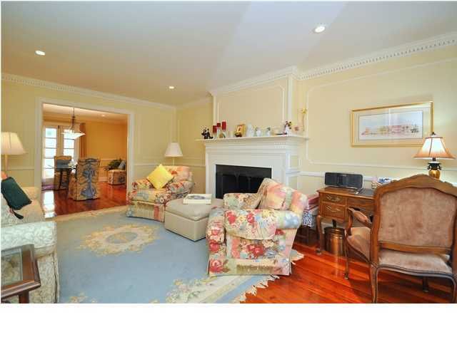 32 N Adgers Wharf St, Charleston, SC 29401