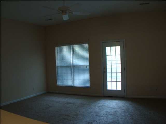 1012 Longview Dr, Goose Creek, SC 29445