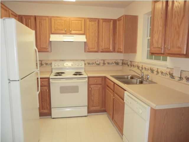 101 Pine Bluff Dr, Summerville, SC 29483