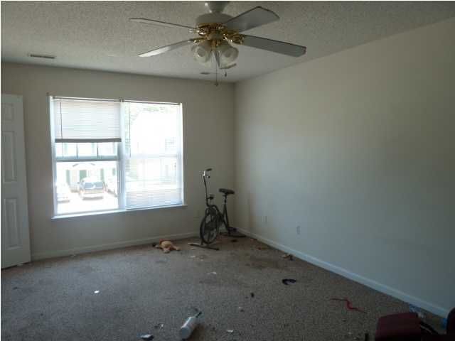 118 Pineshadow Dr, Goose Creek, SC 29445