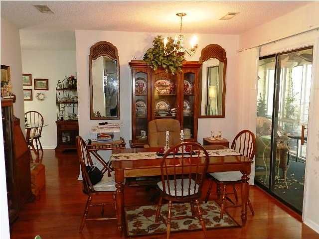 100 Indigo Ln, Goose Creek, SC 29445