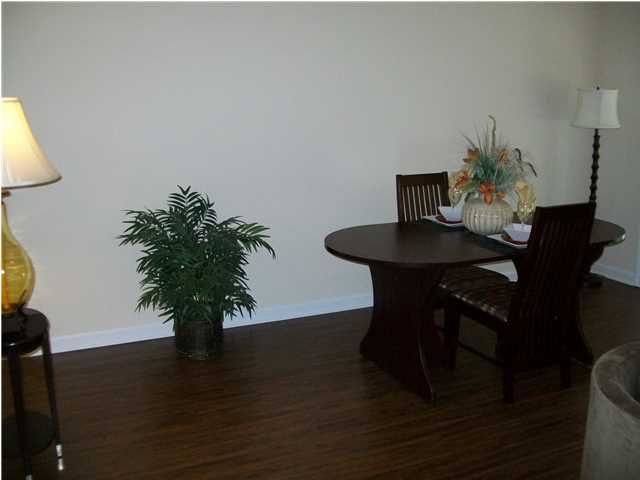 205 S Lamplighter Ln, Summerville, SC 29483