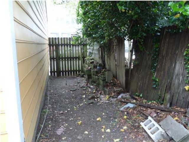 24 Dewey St, Charleston, SC 29403
