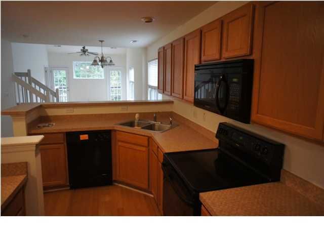 211 Darcy Ave, Goose Creek, SC 29445