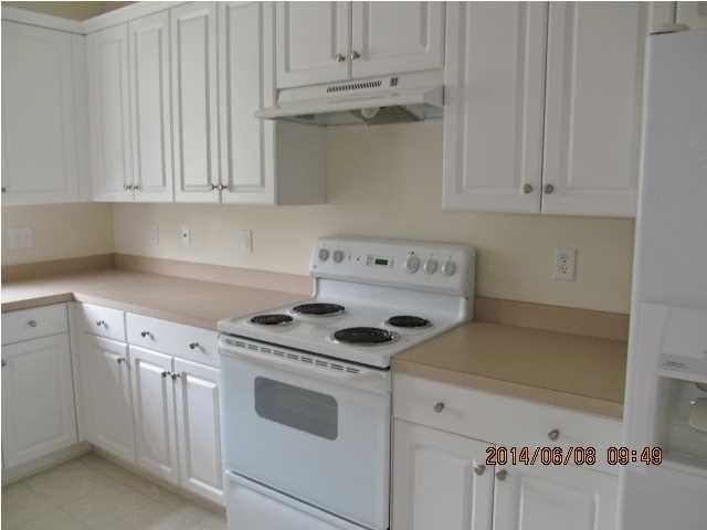 4520 Great Oak Dr #5E, North Charleston, SC 29418