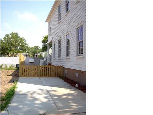 32 Humphrey Ct, Charleston, SC 29403