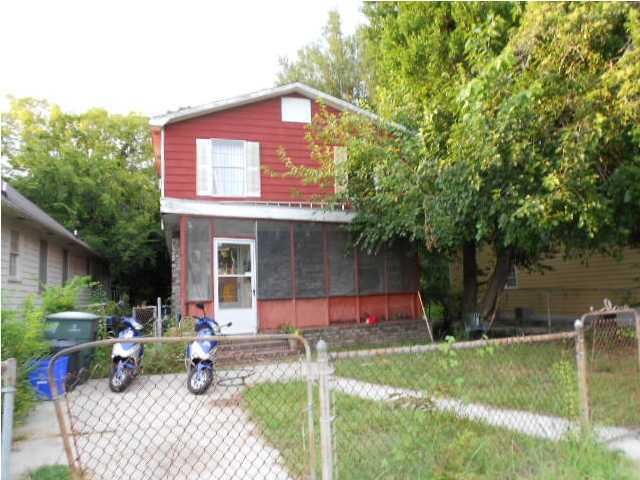 48 Poinsett St, Charleston, SC 29403