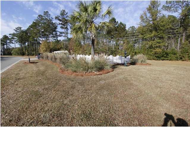 9037 Maple Grove Dr, Summerville, SC 29485