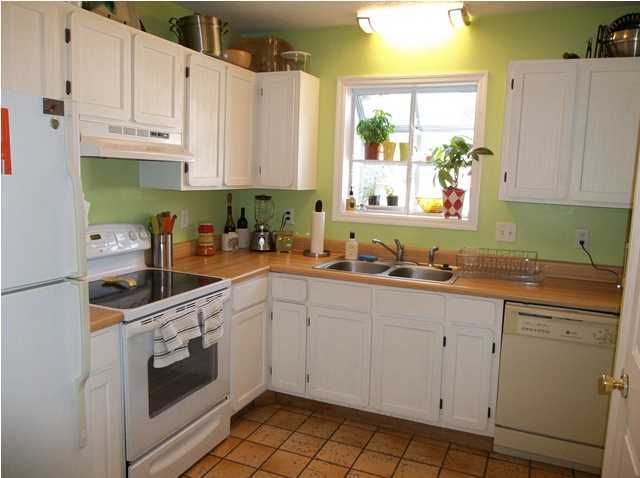 701 Nora Ln, Mount Pleasant, SC 29464