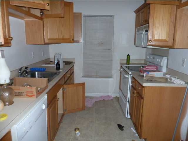 122 Pineshadow Dr, Goose Creek, SC 29445