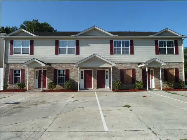 107 Pineshadow Dr, Goose Creek, SC 29445