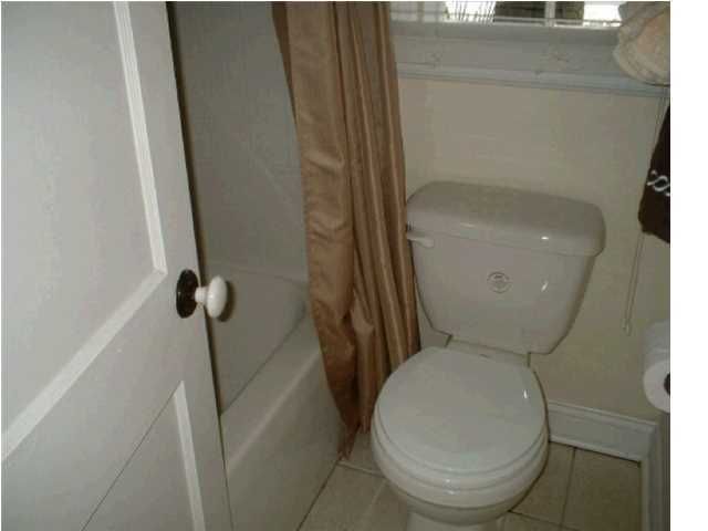 18 Oswego St, Charleston, SC 29403