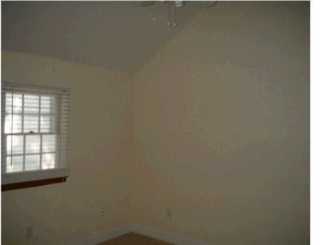 18 Oswego St, Charleston, SC 29403