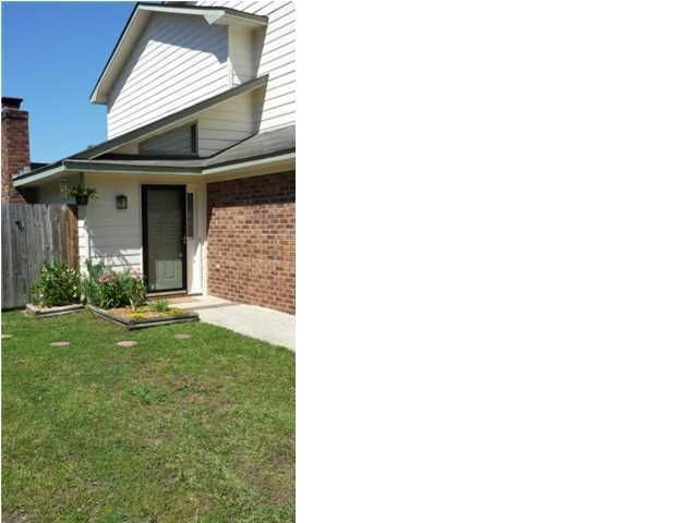 7662 Valleyview Cir, North Charleston, SC 29418