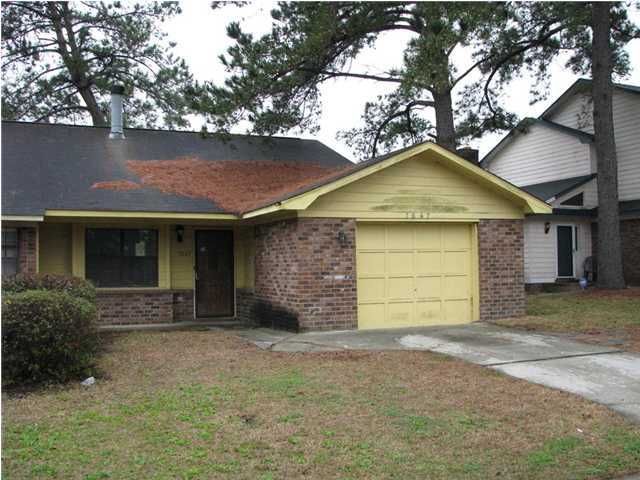 7647 Oldridge Rd, North Charleston, SC 29418