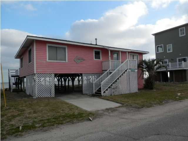 312 Palmetto Blvd, Edisto Beach, SC 29438