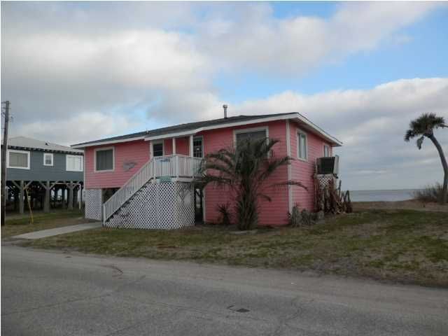 312 Palmetto Blvd, Edisto Beach, SC 29438