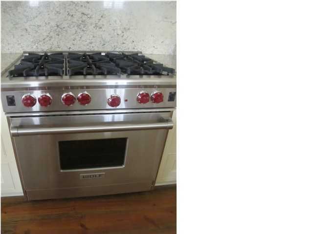 139 Ionsborough St, Mount Pleasant, SC 29464