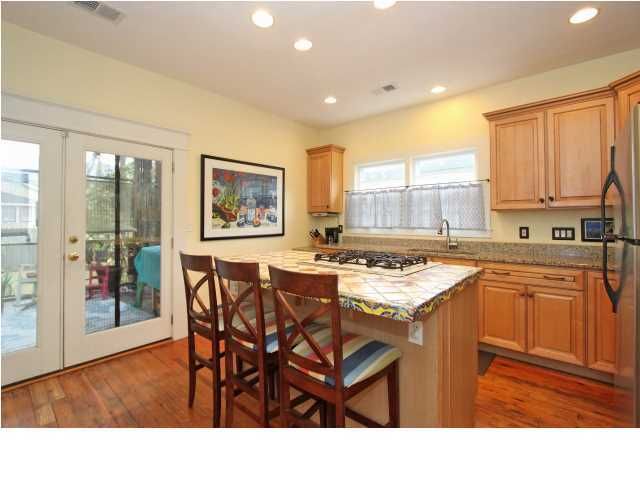 72 Maple St, Charleston, SC 29403