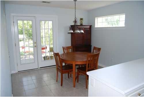 1313 Fenwick Plantation Rd, Johns Island, SC 29455
