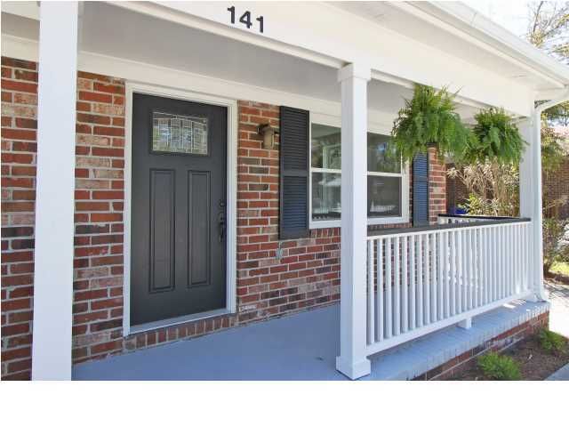 141 Rose Ln, Mount Pleasant, SC 29464