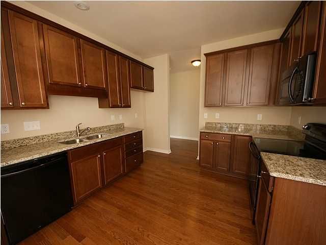 2647 Woodfield Ct, North Charleston, SC 29406