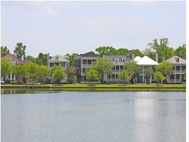 79 Latitude Ln, Mount Pleasant, SC 29464