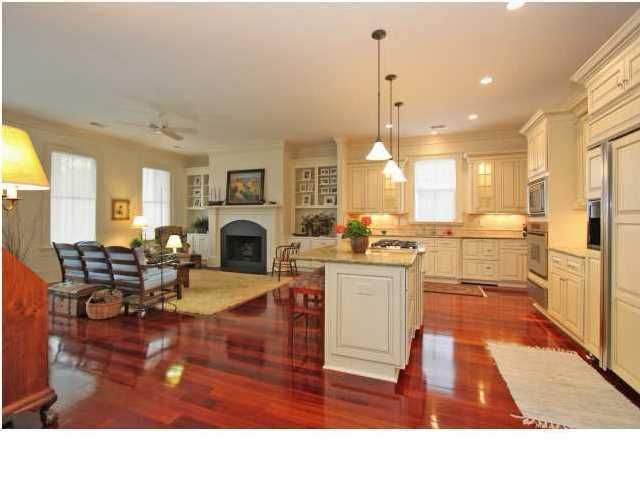 79 Latitude Ln, Mount Pleasant, SC 29464