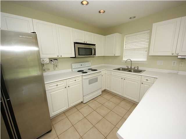 3049 Queensgate Way, Mount Pleasant, SC 29466