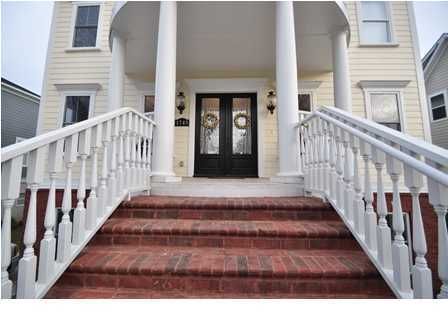 1745 Indigo Island Dr, Hanahan, SC 29410