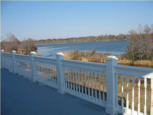 1745 Indigo Island Dr, Hanahan, SC 29410